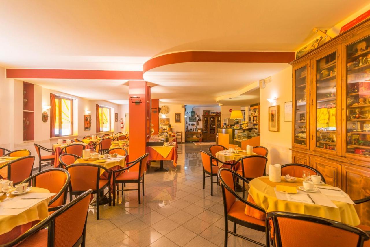 Hotel Le Rocce 马焦内 外观 照片